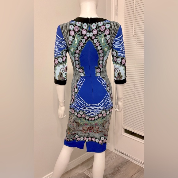 ETRO Beautiful, complementary dress, perfectly emphasizes your figure. - Picture 4 of 14